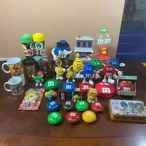 Colorful M&M's Collectible Set